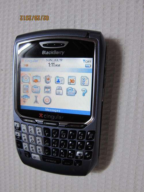 BLACKBERRY 8700C  Excellent Condition ,BBM, BIS with battery & Charger 100% working order