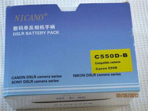 BRAND NEW! Canon Generic Battery Grip for 550D