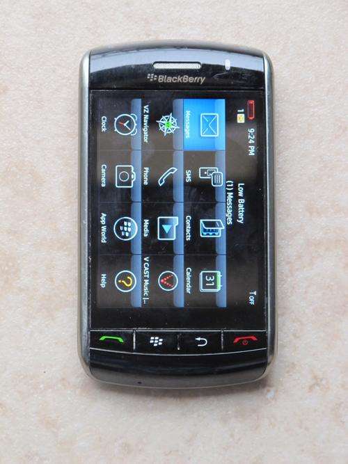 BOXED! Genuine Blackberry STORM 9530 *Unlocked*100% Working*IN STOCK*Charger, SD Card, Battery
