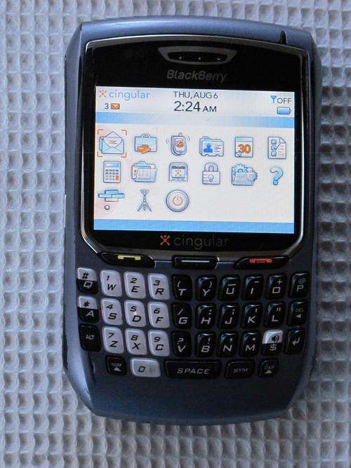 BLACKBERRY 8700C  Good Condition ,BBM, BIS with battery & Charger 100% working order