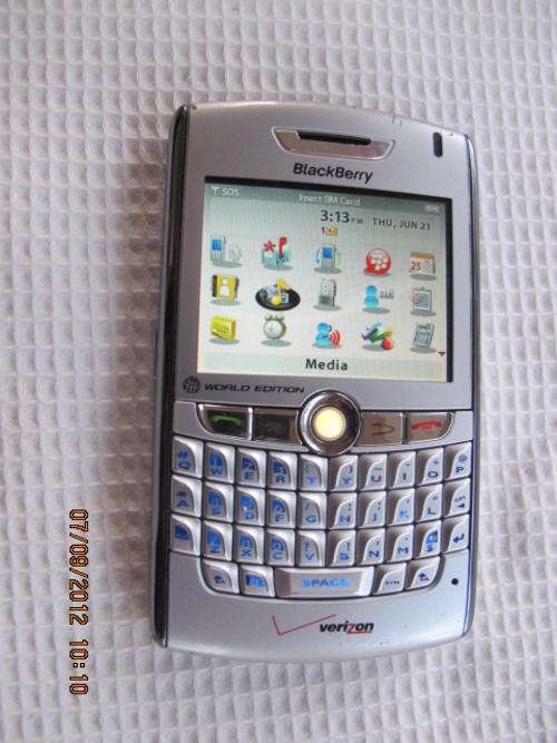 Genuine! BLACKBERRY 8830 BBM AND EMAIL ETC. EXCELLENT CONDITION!!