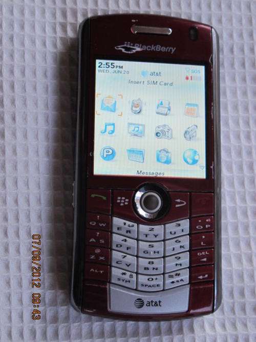 GOOD CONDITION!!Genuine Blackberry PEARL 8110 CAMERA WITH FLASH!! 100% working ** BBM, BIS