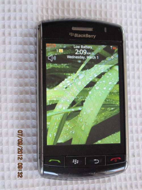 GOOD CONDITION Genuine Blackberry STORM 9530 *Unlocked*100% Working*IN STOCK*Charger, Battery