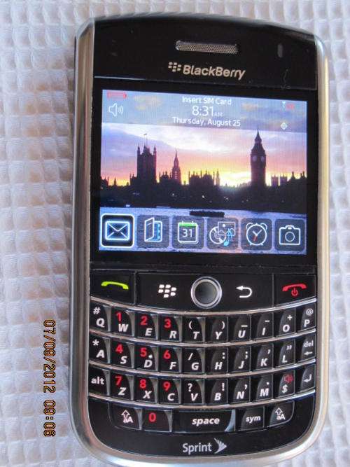 EXCELLENT CONDITION!!Genuine Blackberry TOUR 9630 !*100% Working*IN STOCK*Charger & Battery