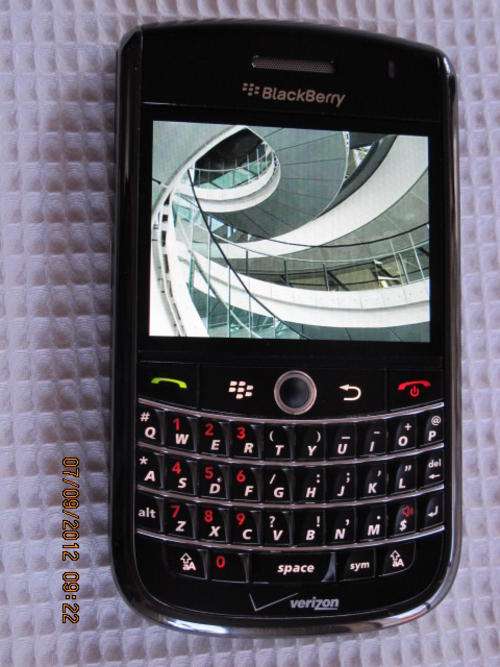 ORIGINAL EXCELLENT CONDITION!!BLACKBERRY 9630 3G (please see description)
