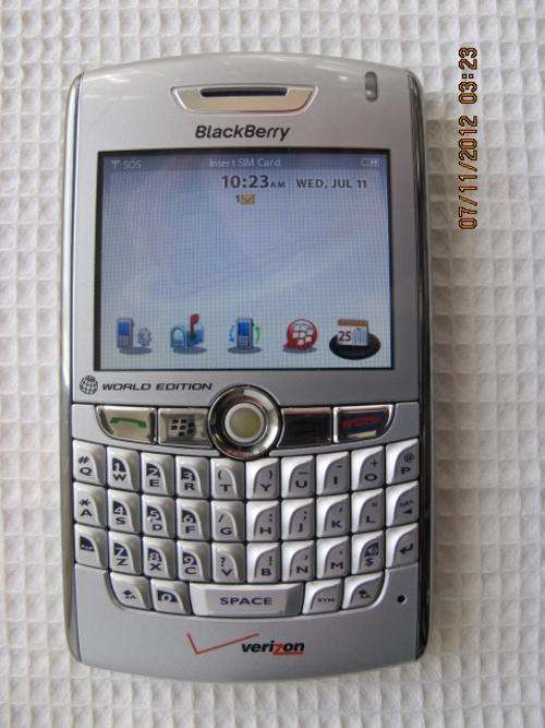 Genuine! BLACKBERRY 8830  BBM AND EMAIL ETC. EXCELLENT CONDITION!!