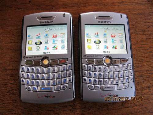 EXCELLENT!TWO BLACKBERRYS! !!!2 x Genuine Blackberry 8830*100% working ** IN STOCK, 24 hour shipping