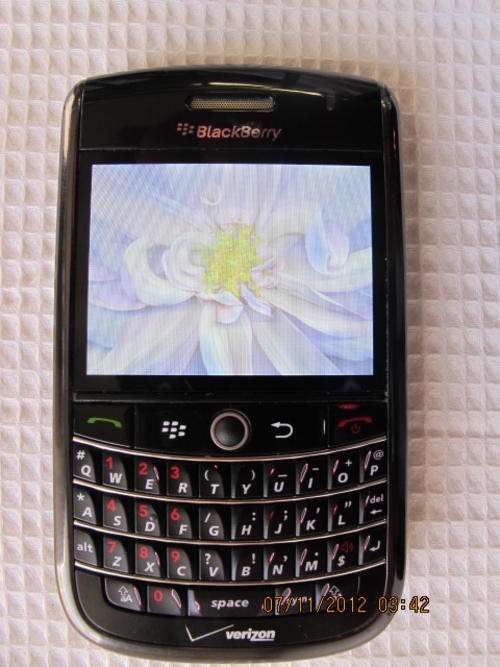 EXCELLENT CONDITION!!Genuine Blackberry TOUR 9630 !!*100% Working*IN STOCK*Charger & Battery