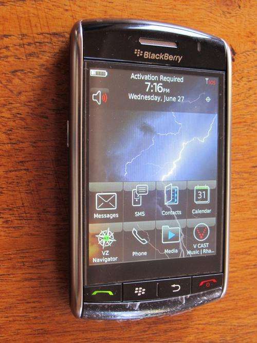 AS NEW!! Genuine Blackberry STORM 9530 *Unlocked*100% Working*IN STOCK*Charger, Battery