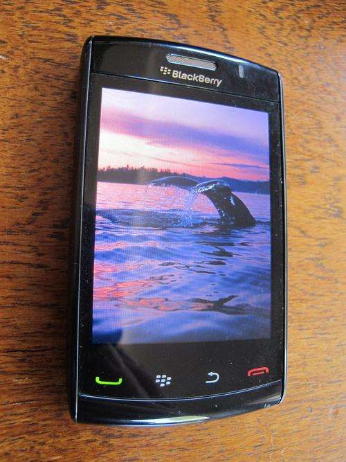 ORIGINAL Blackberry 9550 STORM 2 TOUCHSCREEN In excellent condition. In SA!!