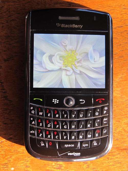 EXCELLENT CONDITION!!Genuine Blackberry TOUR 9630 !!*100% Working*IN STOCK*Charger & Battery