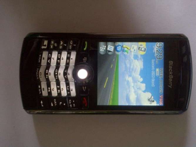 GOOD USED CONDITION!!Genuine Blackberry PEARL 8100 CAMERA WITH FLASH!! 100% working ** BBM, BIS