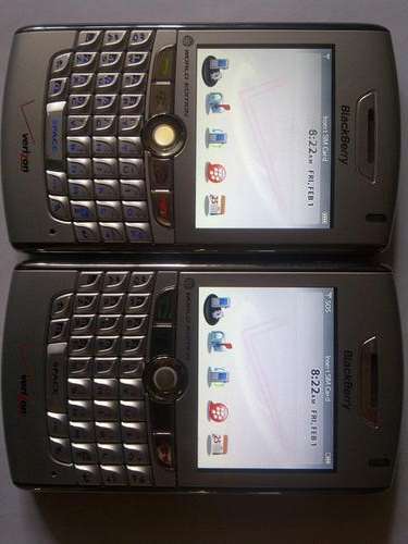 EXCELLENT!TWO BLACKBERRYS! !!!2 x Genuine Blackberry 8830*100% working ** IN STOCK, 24 hour shipping