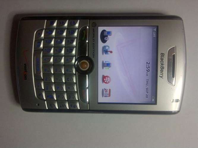 Genuine! BLACKBERRY 8830  BBM AND EMAIL ETC. EXCELLENT CONDITION!!