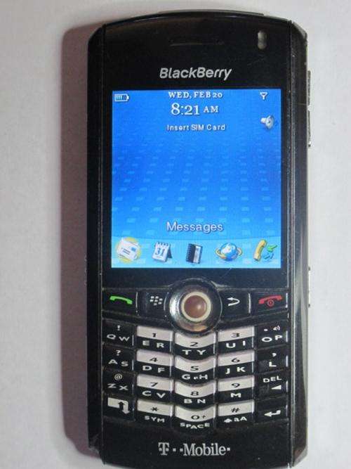 GOOD USED CONDITION!!Genuine Blackberry PEARL 8100 CAMERA WITH FLASH!! 100% working ** BBM, BIS