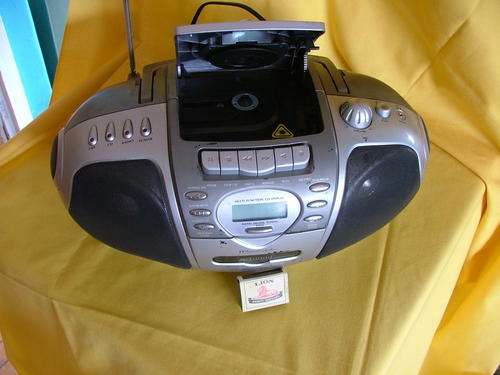 WHARFEDALE CD, radio and tape player