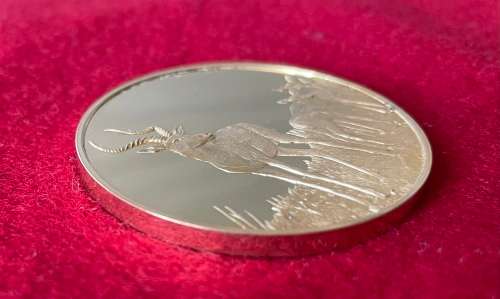 50th Anniversary Wildlife Medal 45mm Gilded Silver Rooibok