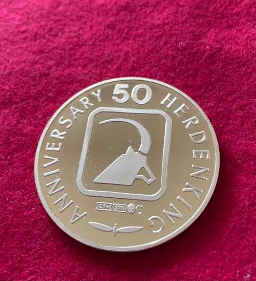 50th Anniversary Wildlife Medal 45mm Gilded Silver Cheetah