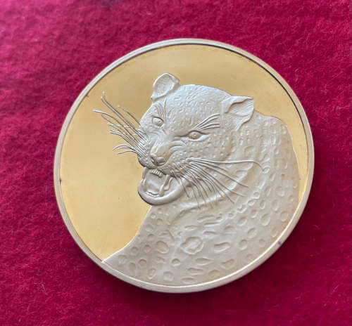 50th Anniversary Wildlife Medal 45mm Gilded Silver (Leopard)