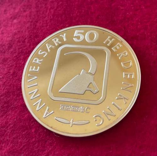50th Anniversary Wildlife Medal 45mm Gilded Silver (Leopard)