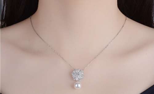925 Silver Cubic Zirconia Flower and Hanging Pearl Necklace