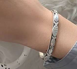 925 Silver Embossed Fish Bangle