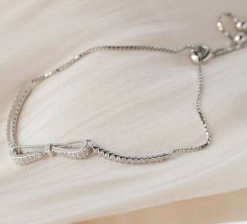 925 Silver Bow Bracelet