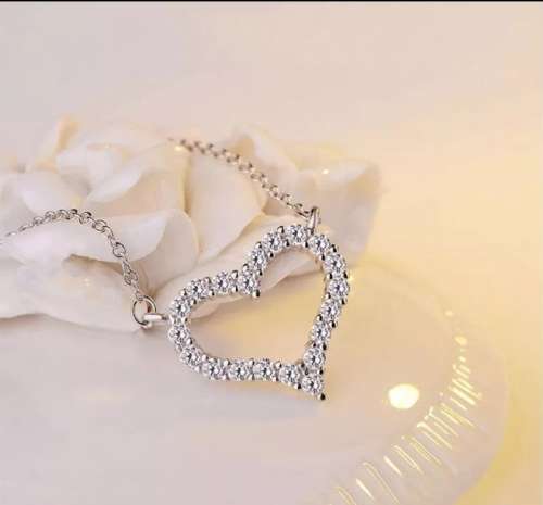 925 Silver Cubic Zirconia Heart Necklace.