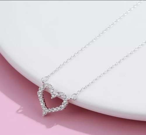 925 Silver Cubic Zirconia Heart Necklace.