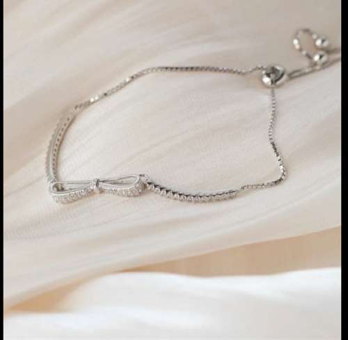 925 Silver Bow Bracelet