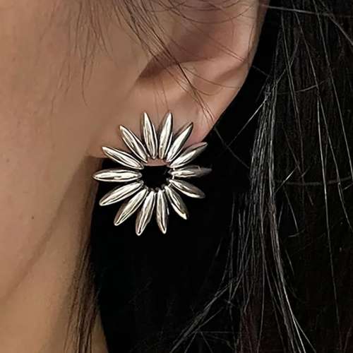 925 Silver Sunflower Earrings.