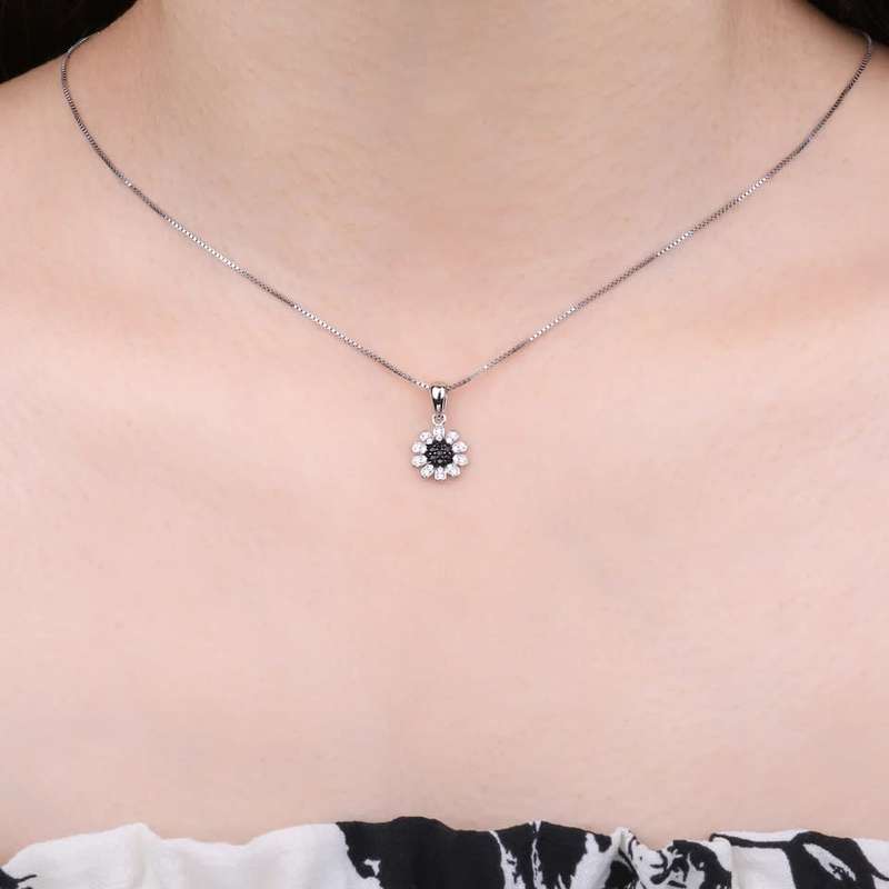 SPECIAL - 925 Silver Black Spinel Flower Necklace
