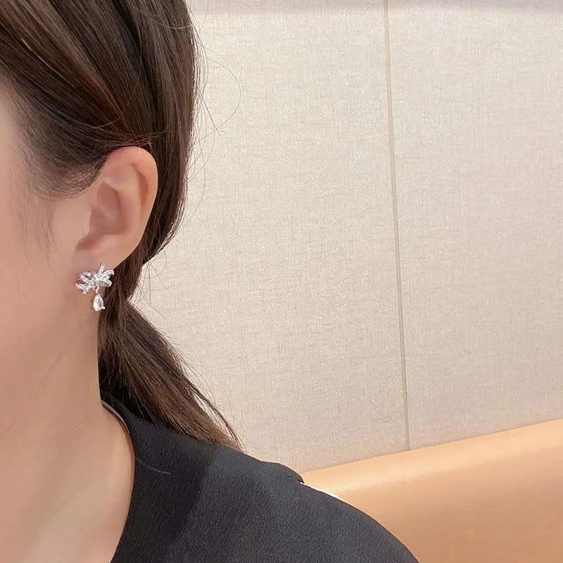 925 Silver Hanging CZ & Bow Earring