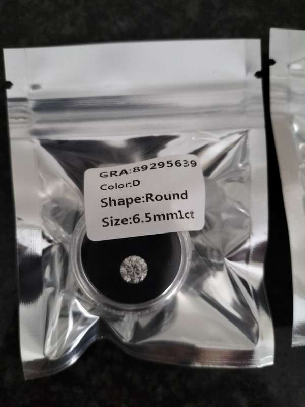 1 ct Moissanite Stone
