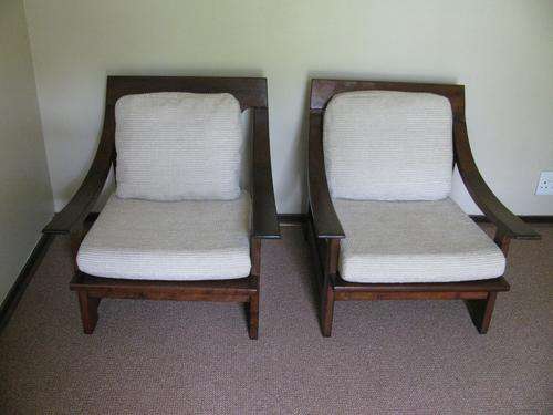 Set of 2 Vintage Lounge Chairs
