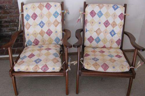 Set of 2 Retro Chairs