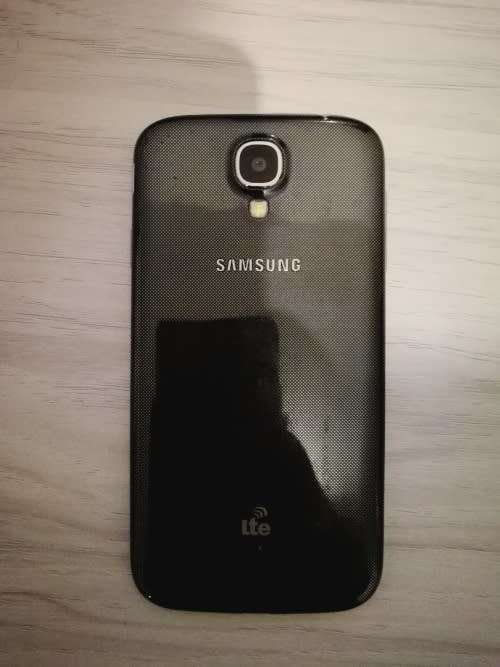 Samsung Galaxy S4 with free 32GB SD Card