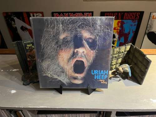 Uriah Heep- very eavy vinyl record ( NM )