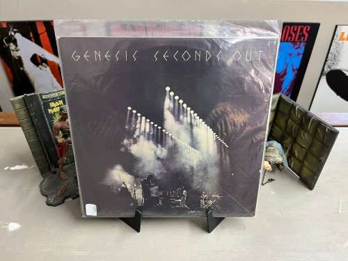 Genesis - Seconds Out  vinyl record ( VG+ )