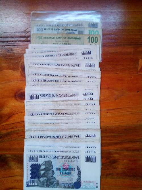Zimbabwe Banknotes x 207