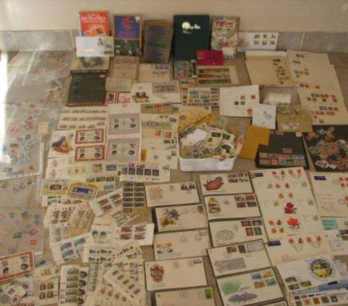 HUGE STOCK CLEARANCE - 8kg`s of FUN+ SORTING -some great items - see pics!!!!
