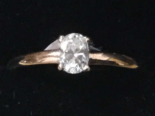Solid 9 ct Rosegold Certified Oval Diamond Top Colour 0.32ct OVAL Color I Si2 Valued R29.700