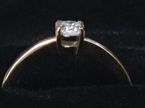 Solid 9 ct Rosegold Certified Oval Diamond Top Colour 0.32ct OVAL Color I Si2 Valued R29.700