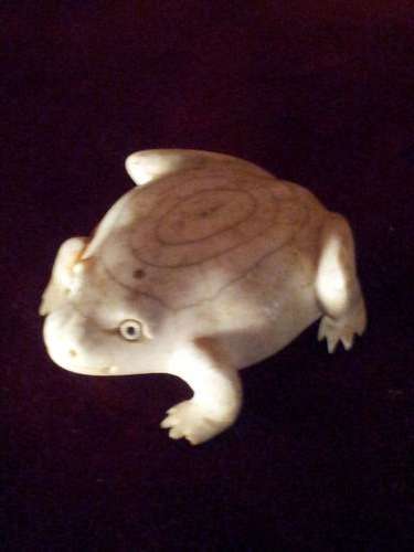 IVORY Antique handcarved frog 7cm