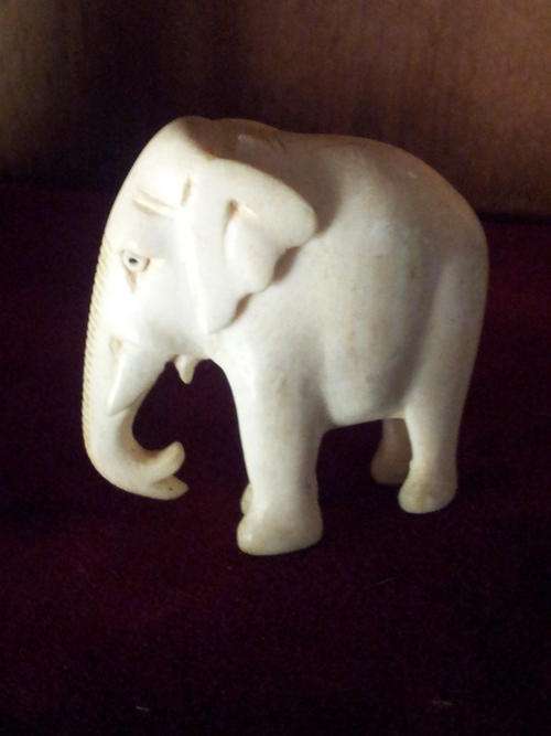 IVORY solid elephant 6cm 40grams