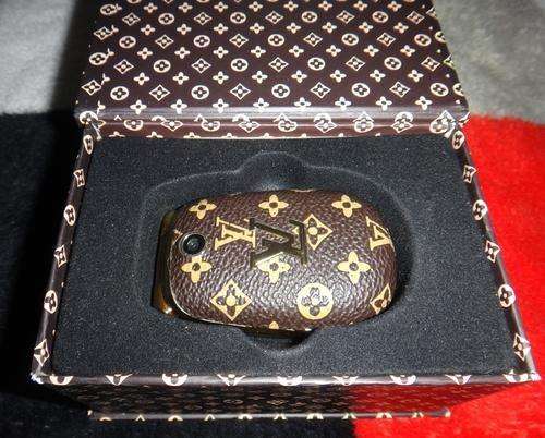 "Designer" Louis Vuitton flip phone All Networks
