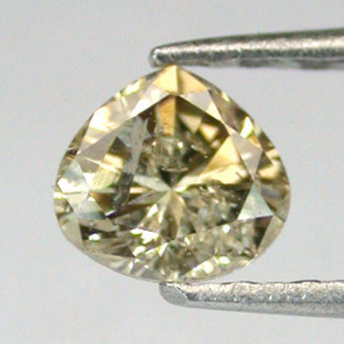 CERTIFIED 0,20CT LIGHT CHAMPANGE STUNNER
