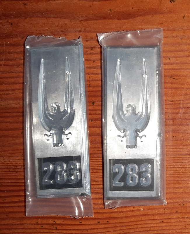 Studebaker Badges & Decals