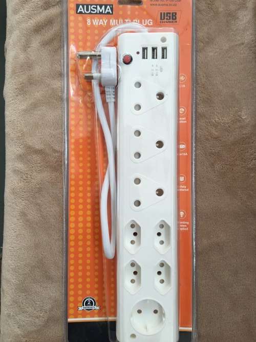 8 Way Multi plug with 3 USB charger