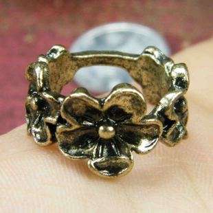 Fashion Three Flower Lovely Bronze European Style Ring